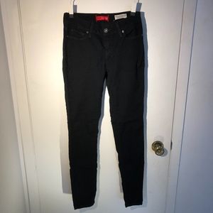GUESS Medium Rise Curvy Skinny Jean